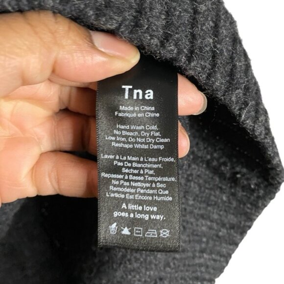 Aritzia x TNA Women's Charcoal Gray Torridon Full Zip Lambswool Knit Cardigan - Picture 6 of 8